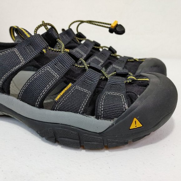 KEEN Newport H2 Black Outdoor Sandals Women\'s Size 9 Good Condition main image 4